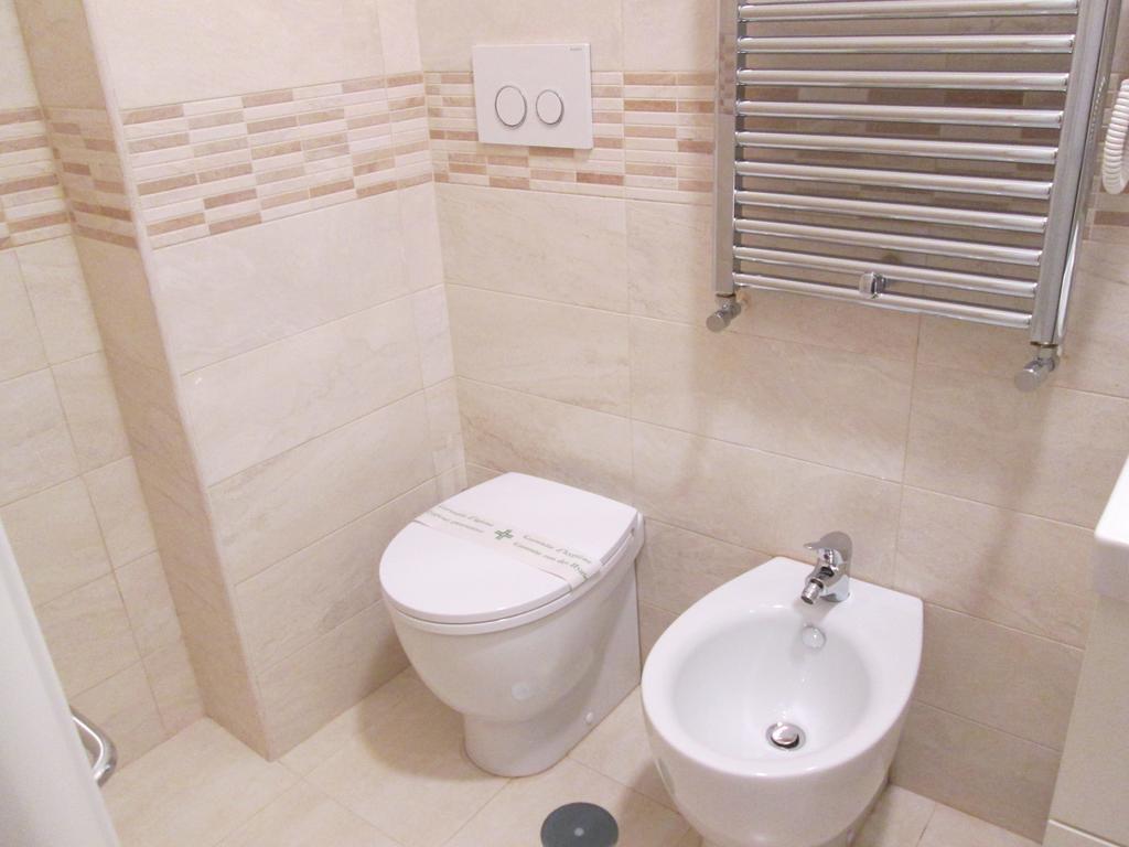 Trevi Elegance Suite Roma Rom bilde